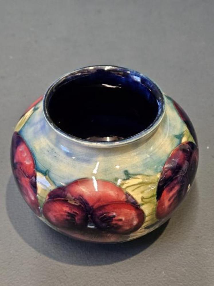Early Moorcroft Pansy Vase - Image 2