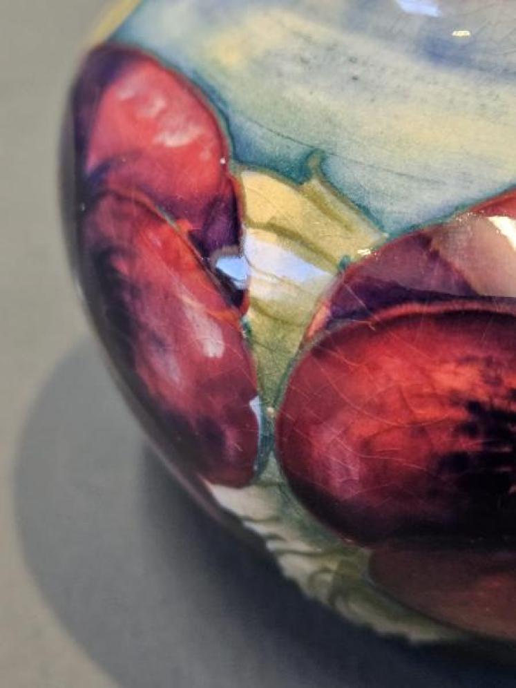 Early Moorcroft Pansy Vase - Image 3