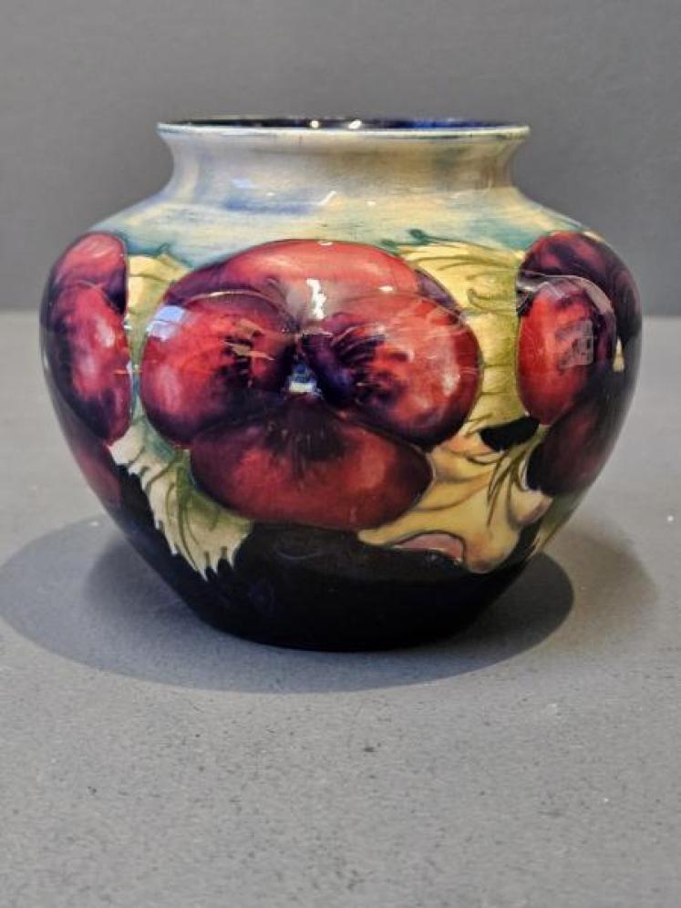 Early Moorcroft Pansy Vase - Image 4