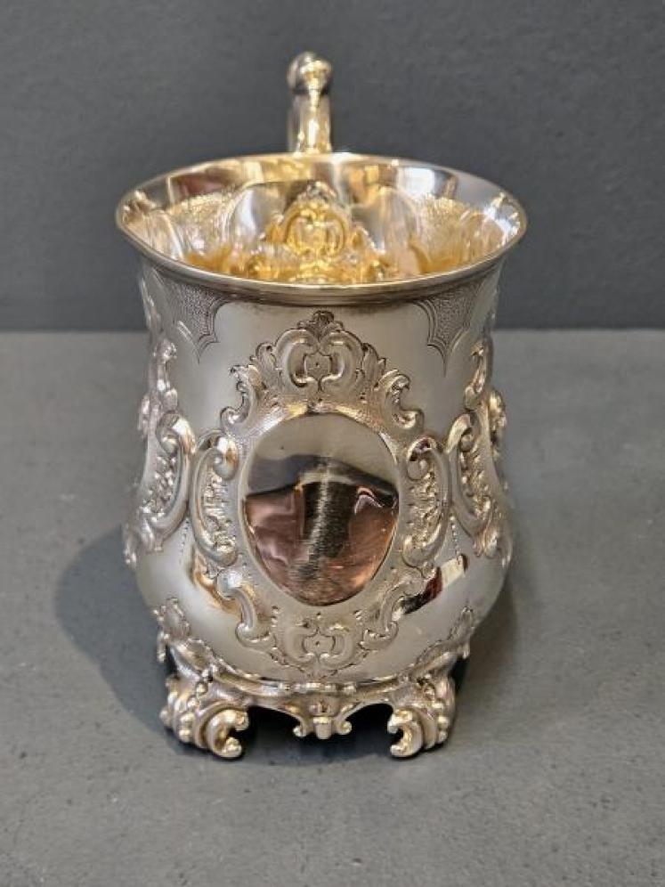 Superb Victorian Silver Mug - Image 2