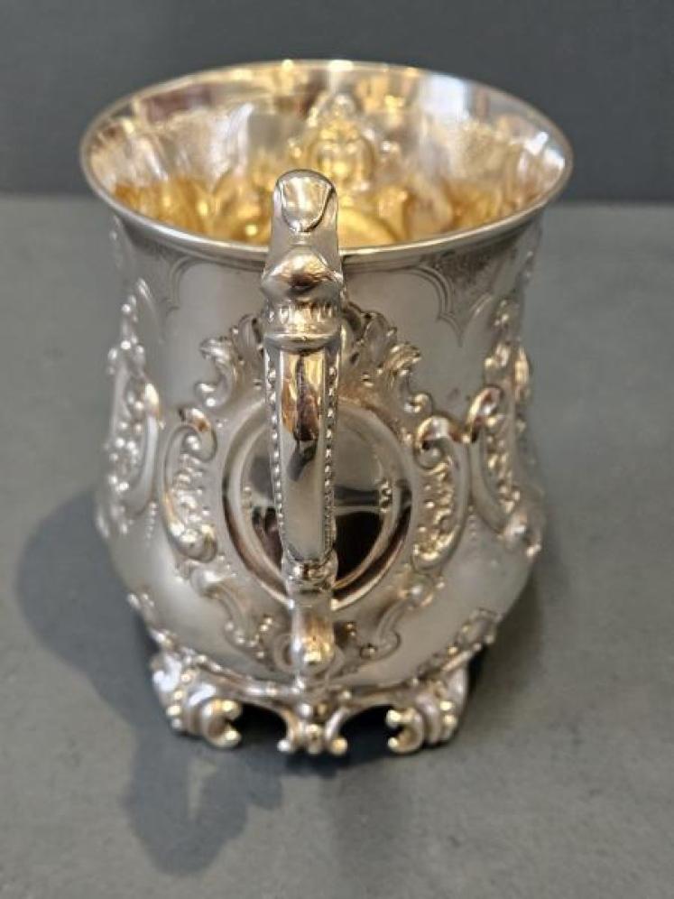 Superb Victorian Silver Mug - Image 4