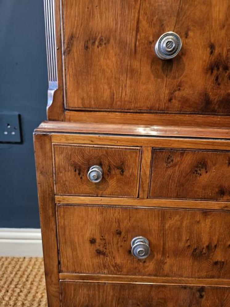 Fine Quality Edwardian Small Proportion Yew Wood Chest on Chest - Image 6