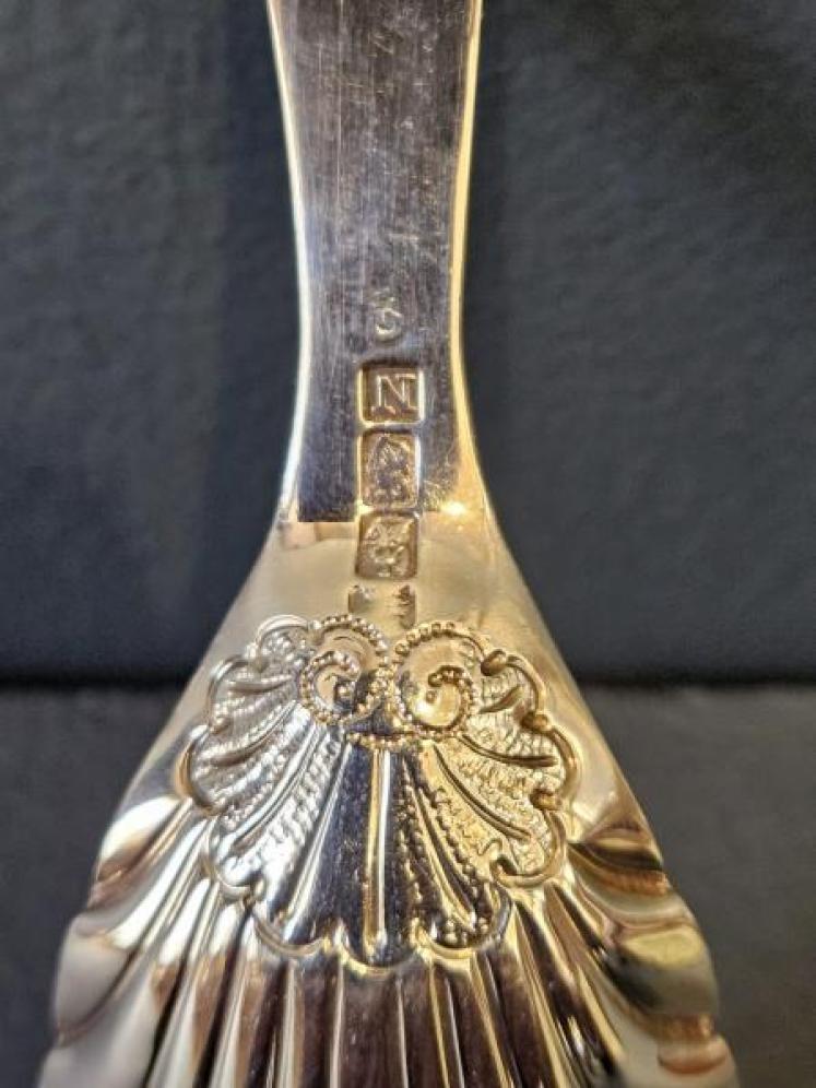 Georgian Dublin Silver Caddy Spoon  - Image 3