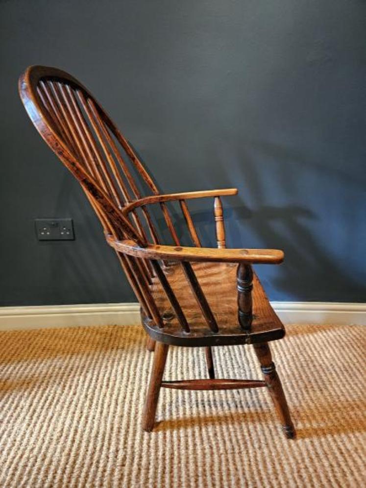 Primitive George III Elm West Country Windsor Chair - Image 4