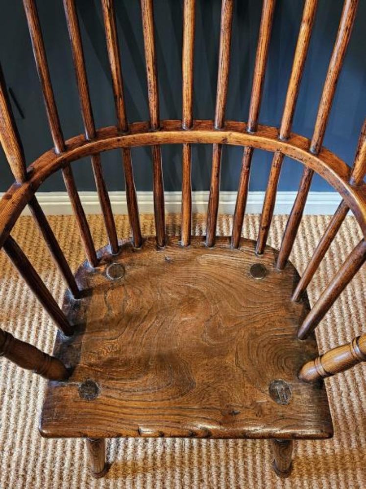 Primitive George III Elm West Country Windsor Chair - Image 6