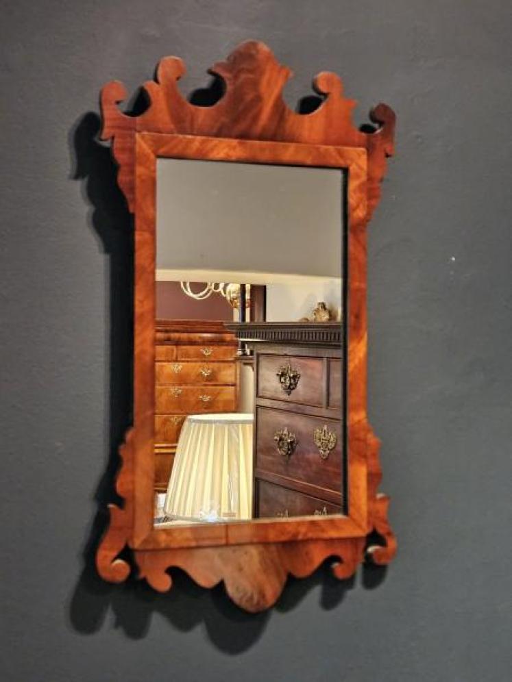 George III Figured Mahogany Mirror - Image 1