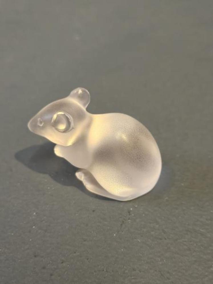 Rare Lalique Opalescent Mouse - Image 4