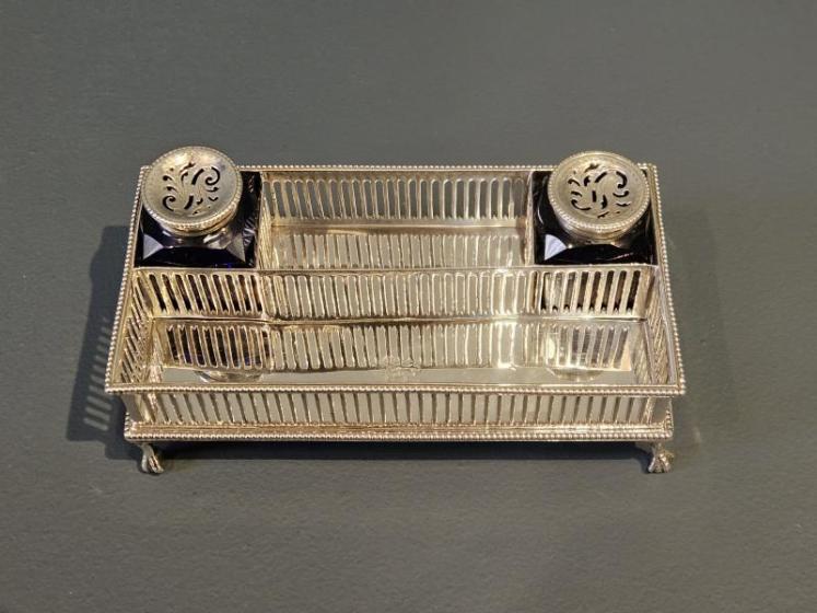 George III Silver Desk Stand with Pounce Pots - Image 3