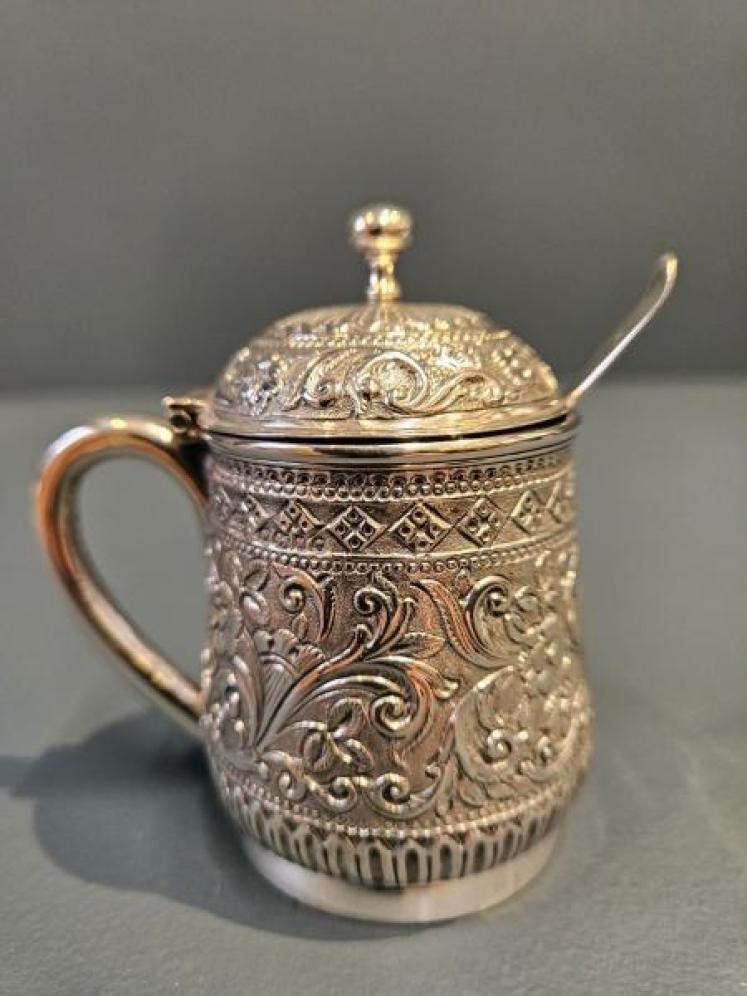 Early Victorian Silver Mustard Pot - Image 2