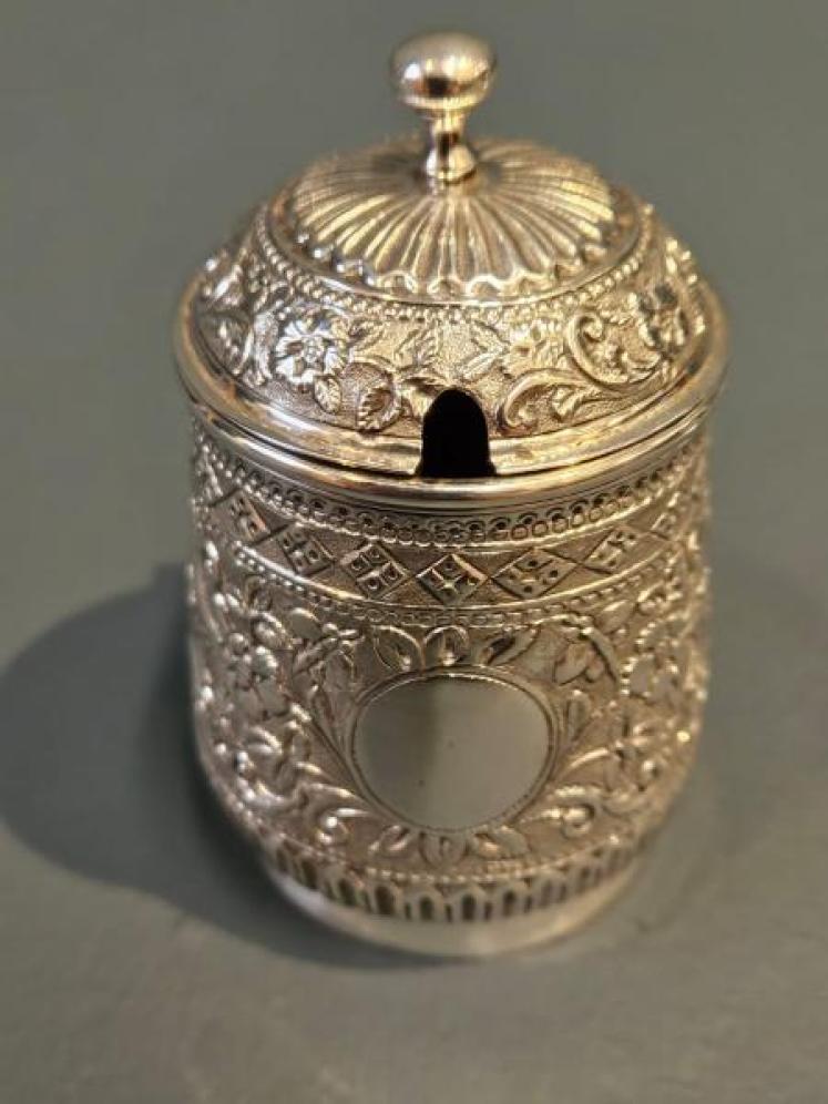 Early Victorian Silver Mustard Pot - Image 5