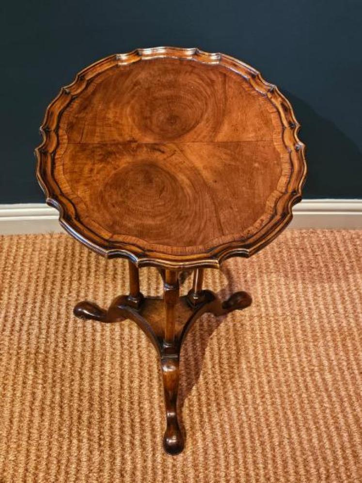 Edwardian Walnut Tripod Lamp Table - Image 4