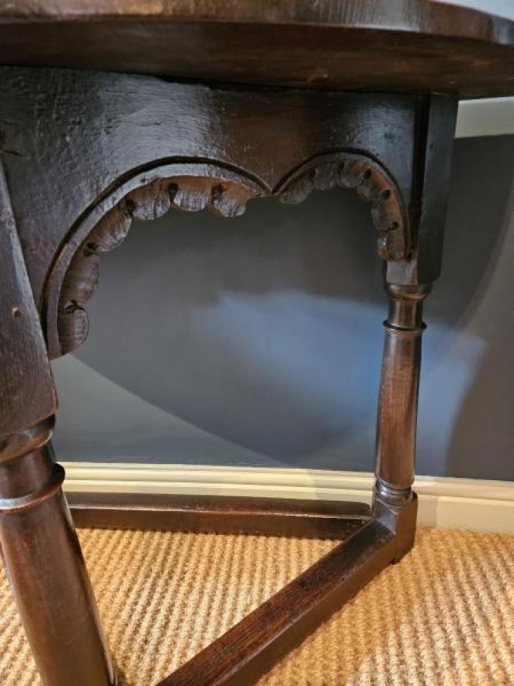Period Oak Side Table - Image 3