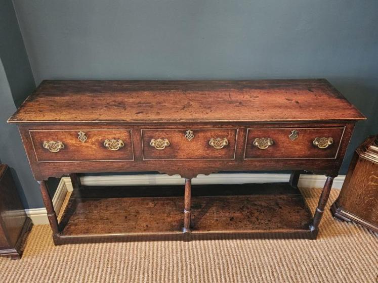 George II Oak Open Pot Board Dresser - Image 6