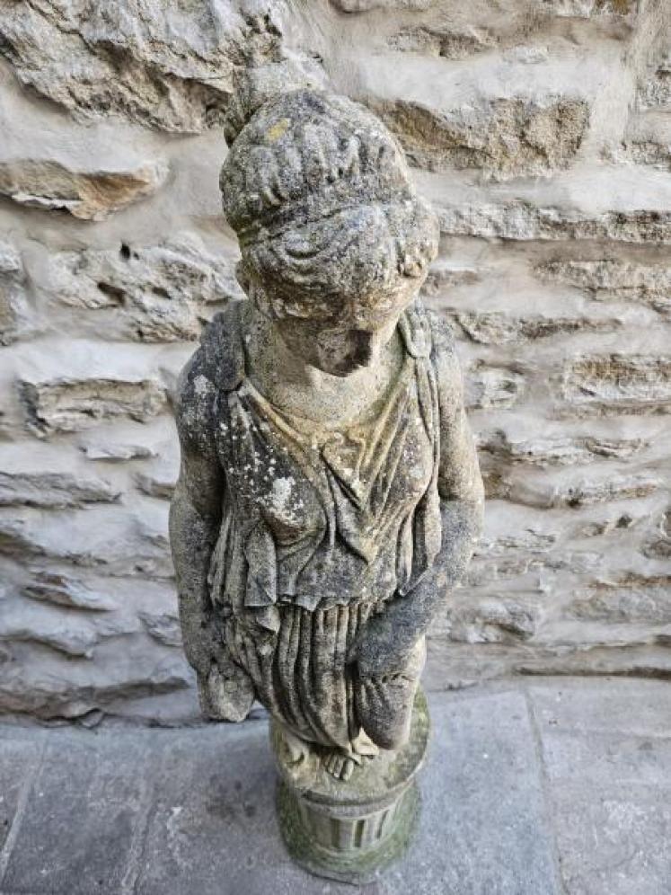 5' Grecian Water Carrier Lady Garden Figure - Image 3