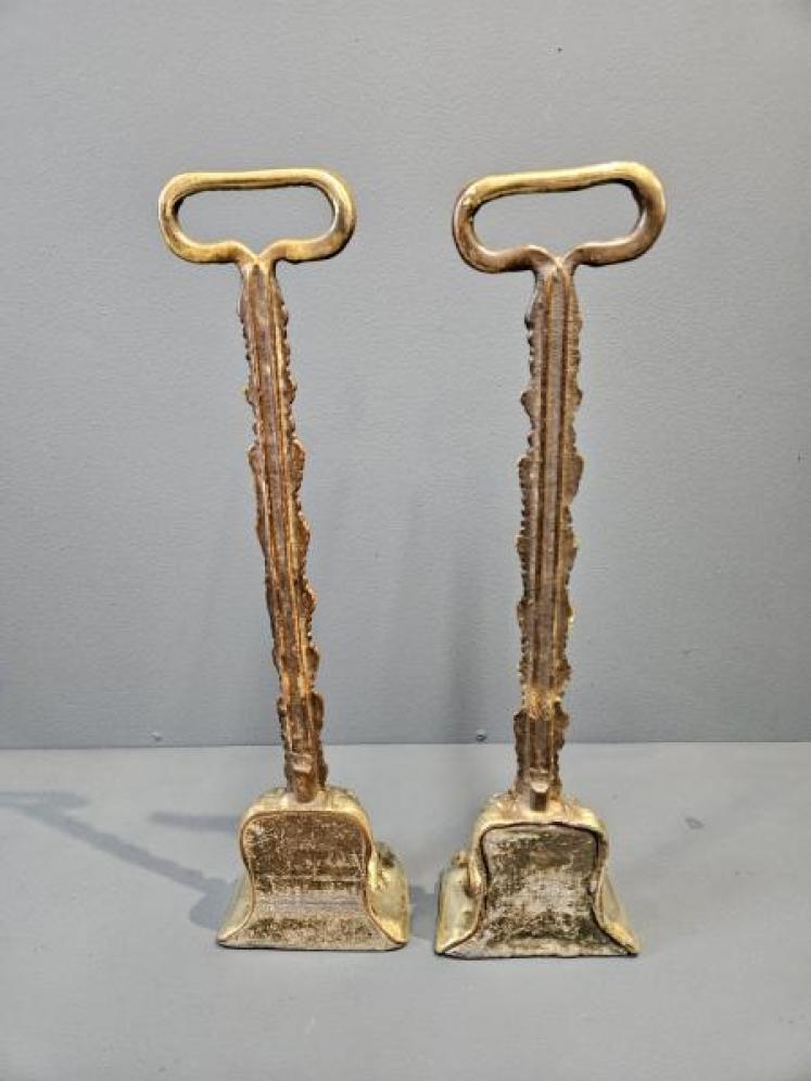 Pair of Regency Brass Paw Foot Door Stops  - Image 2
