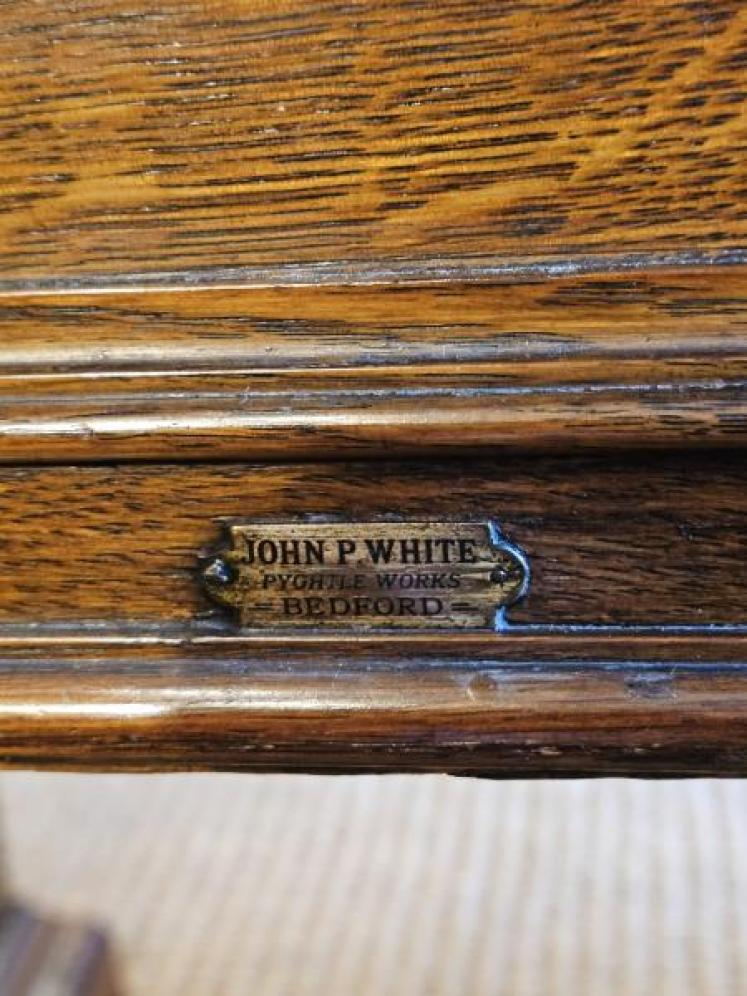 Superb Late Victorian Oak Pedestal Desk by J P White - Image 6