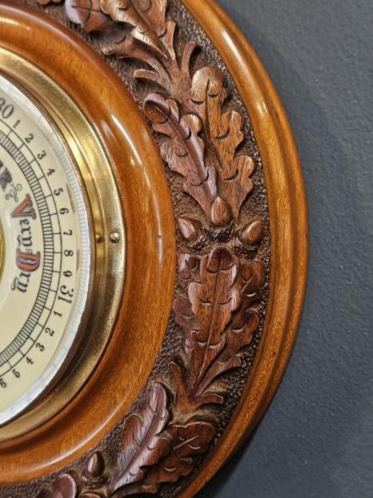 Quality Victorian Carved Walnut Kings Lynn Barometer - Image 3
