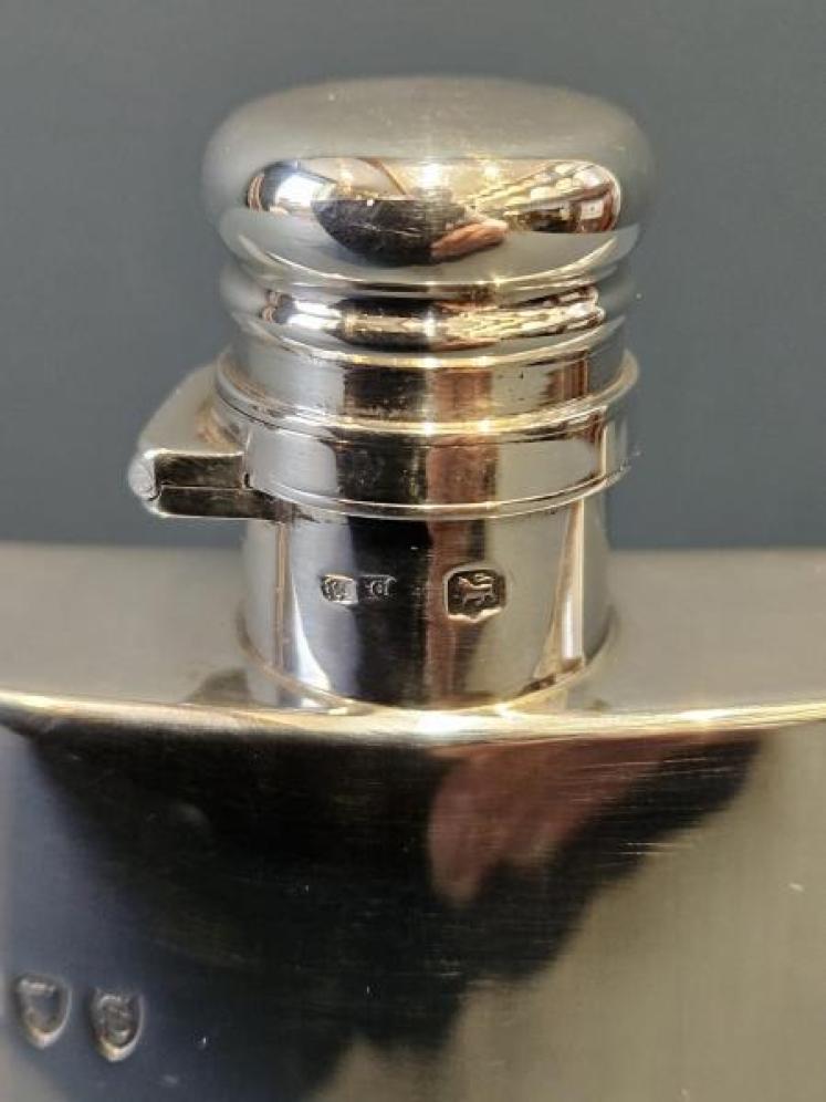 Immaculate Sampson Mordan Crescent Shaped Hip Flask - Image 4