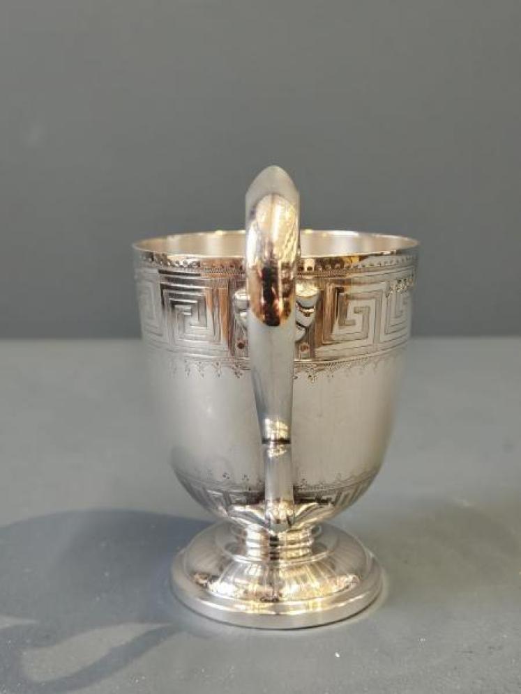 Fine Quality Mid Victorian Silver Mug by Barnard  - Image 4