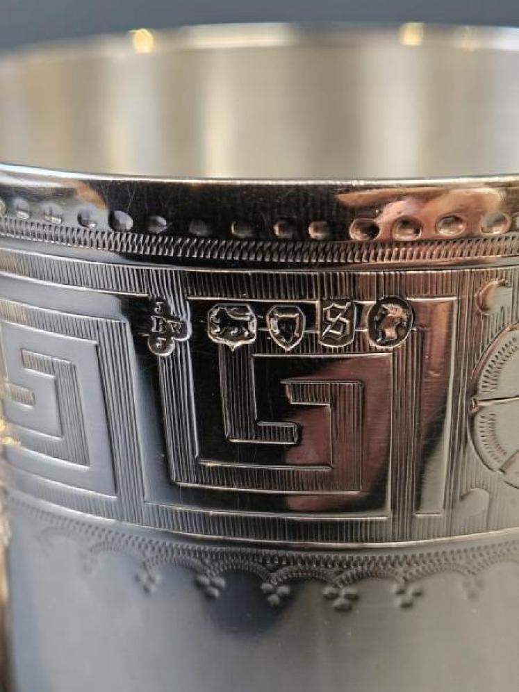 Fine Quality Mid Victorian Silver Mug by Barnard  - Image 5