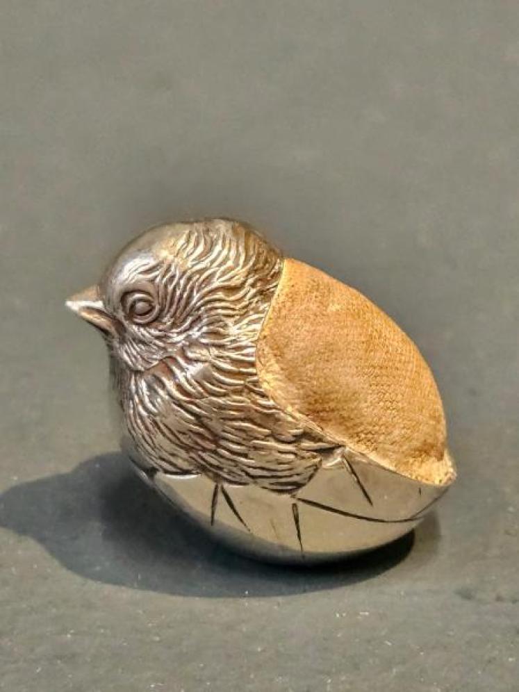 Pair of Sampson Mordan Silver Hatching Chick Pin Cushions - Image 5