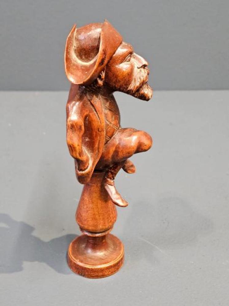 Victorian Black Forest Nut Cracker  - Image 4