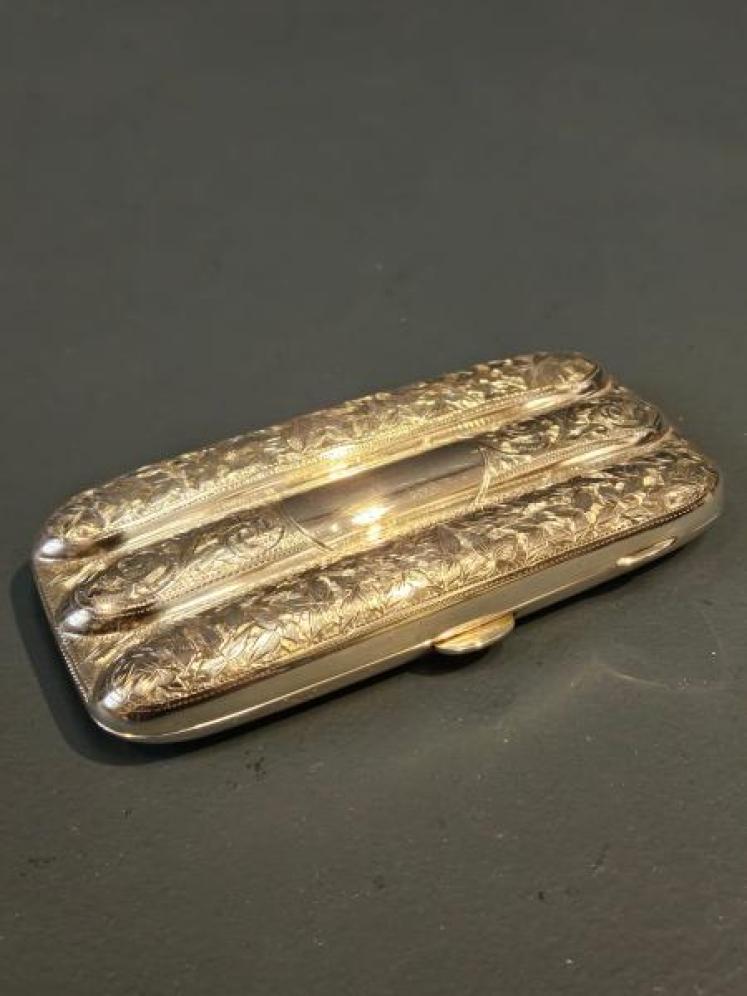Superb Victorian Engraved Chester Silver 5 troy oz Cigar Case  - Image 2