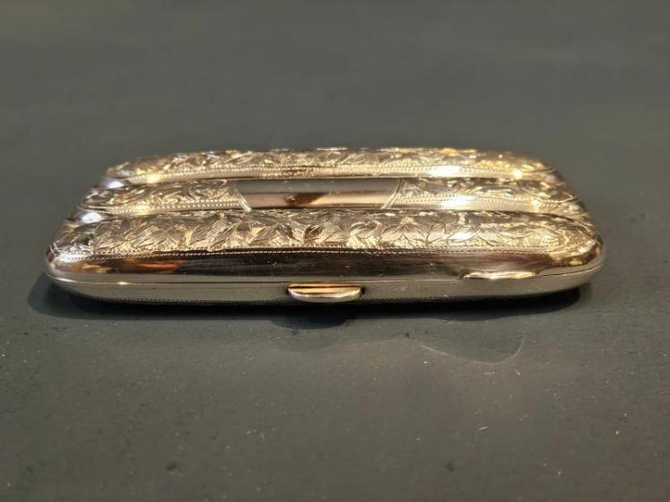 Superb Victorian Engraved Chester Silver 5 troy oz Cigar Case  - Image 3