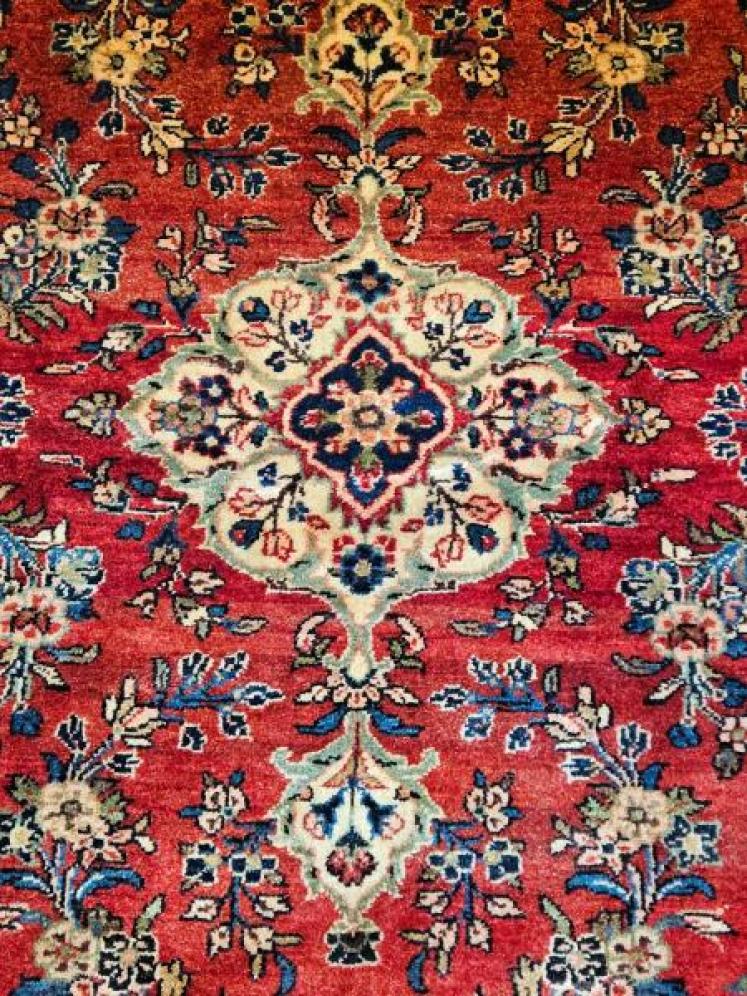 Fine Quality Persian Pure Wool Rug - Image 6
