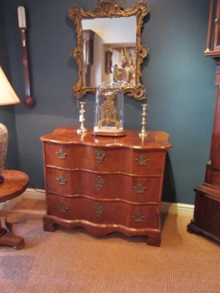 Stunning George II Walnut Ribbon Fronted Chest - Image 1