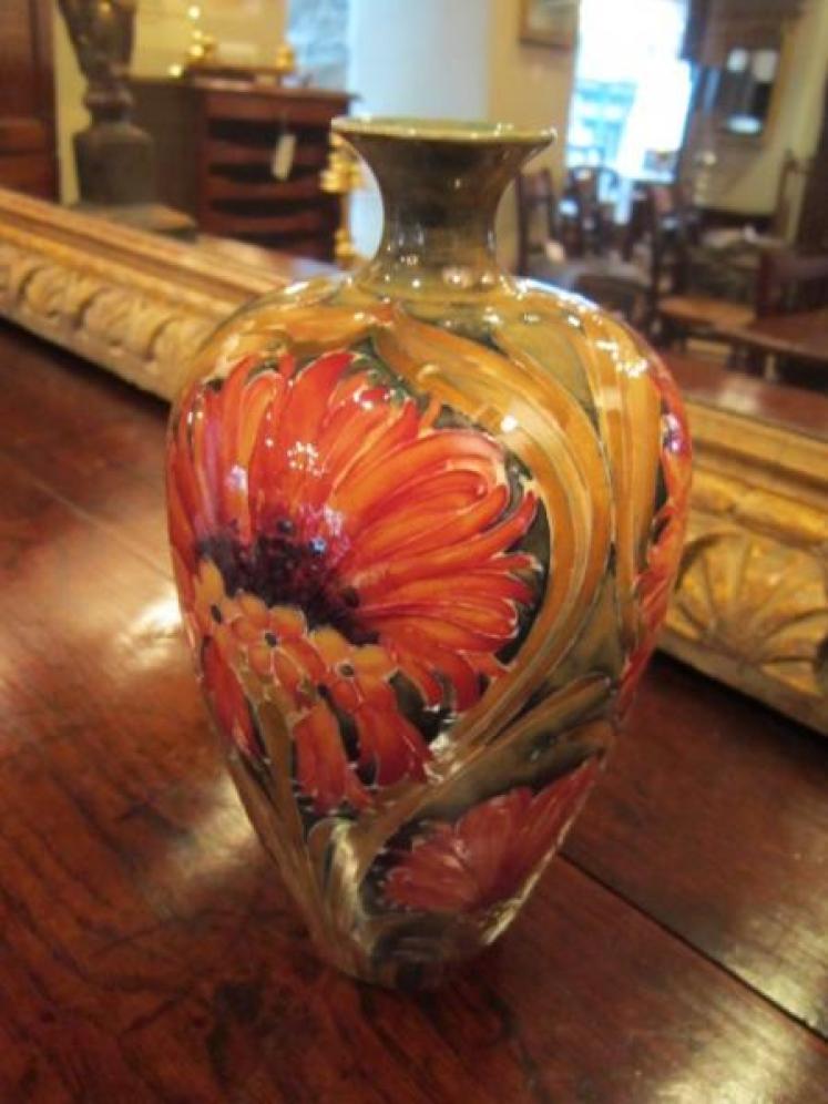 Superb McIntyre Moorcroft Chrysantheum Vase - Image 1