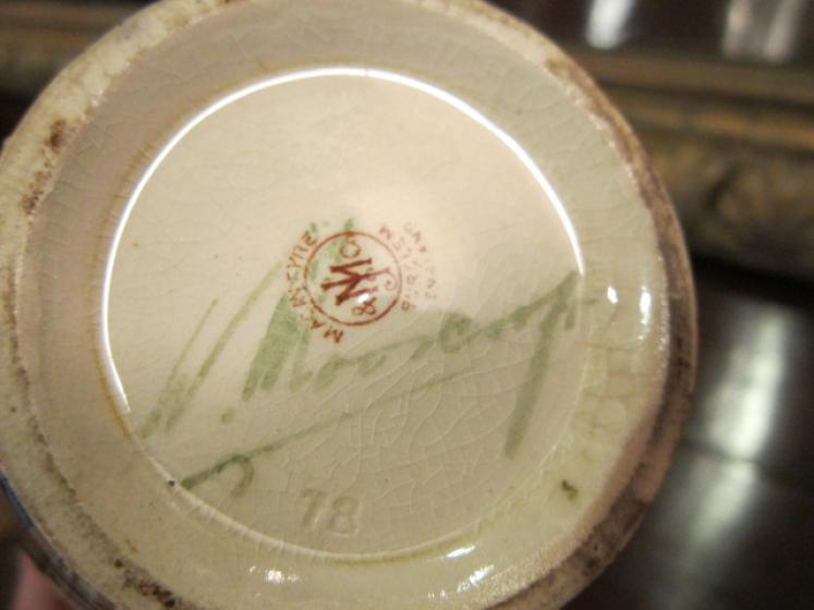 Superb McIntyre Moorcroft Chrysantheum Vase - Image 5
