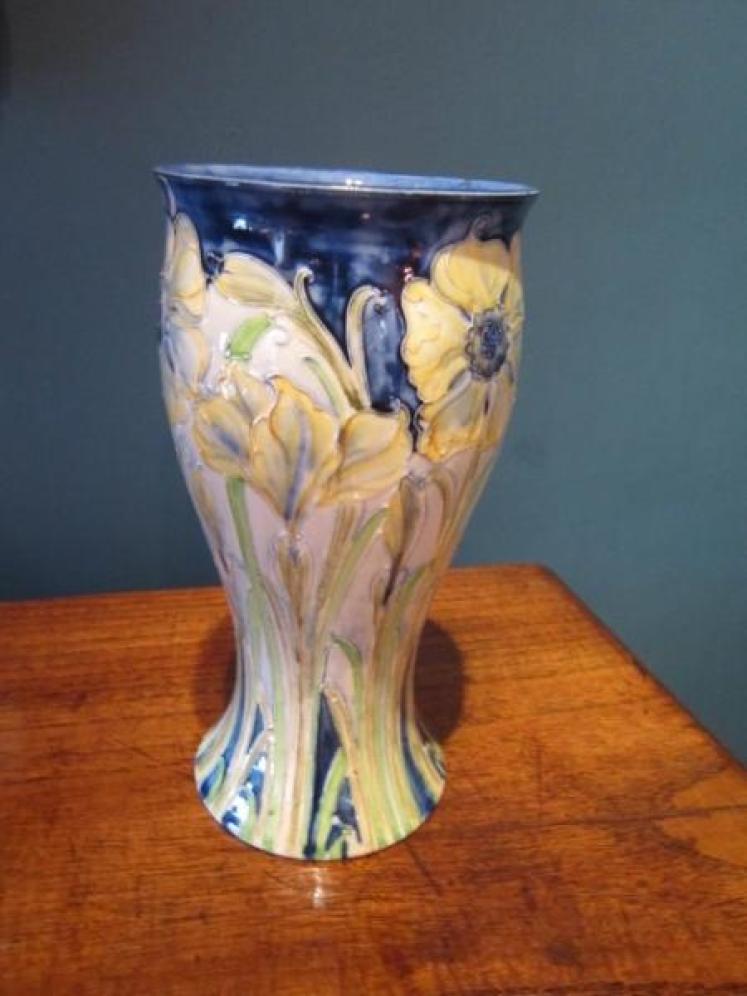 Rare McIntyre Moorcroft Daffodil & Iris Vase - Image 1