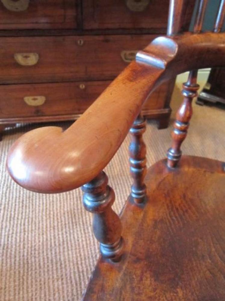Early Victorian Broad Arm Windsor Armchair - Image 3