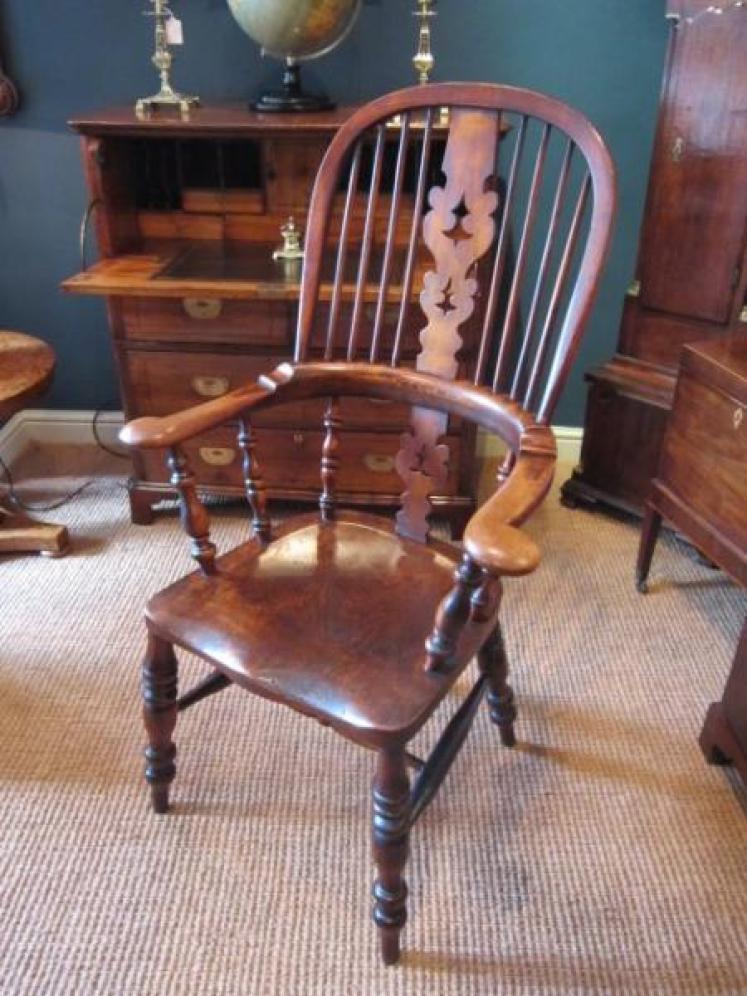 Early Victorian Broad Arm Windsor Armchair - Image 5