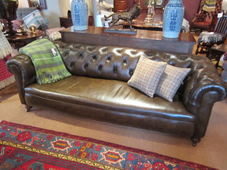 Fabulous Victorian Leather Chesterfield Settee - Image 1