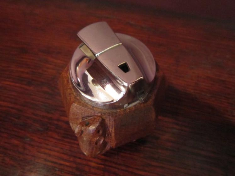Rare Mouseman Oak Table Lighter - Image 3
