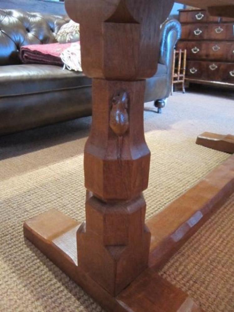Superb 1950's Mouseman Dining Table & Six Chairs - Image 3