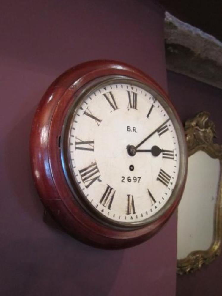 Original 1920's Darlington Railway Station Clock - Image 1