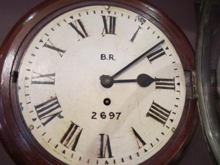 Original 1920's Darlington Railway Station Clock - Image 3