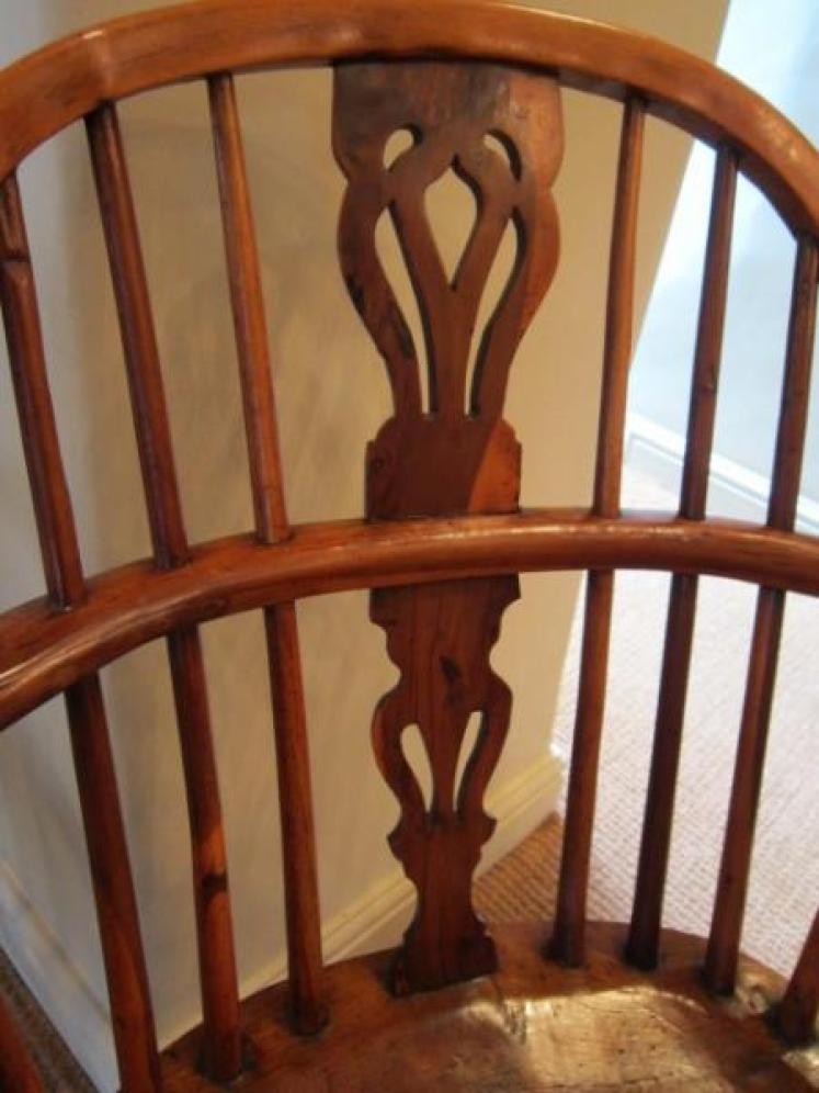 Superb Set of Six Harlequin Windsor Armchairs - Image 5