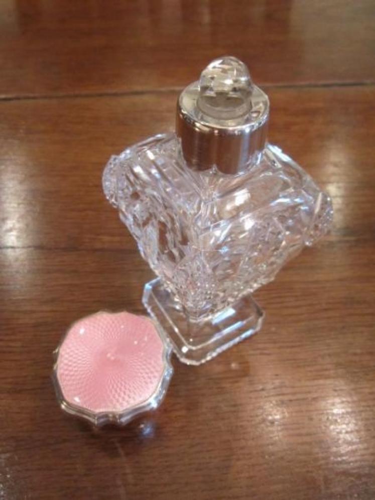Art Deco Silver & Enamel Top Scent Bottle - Image 3