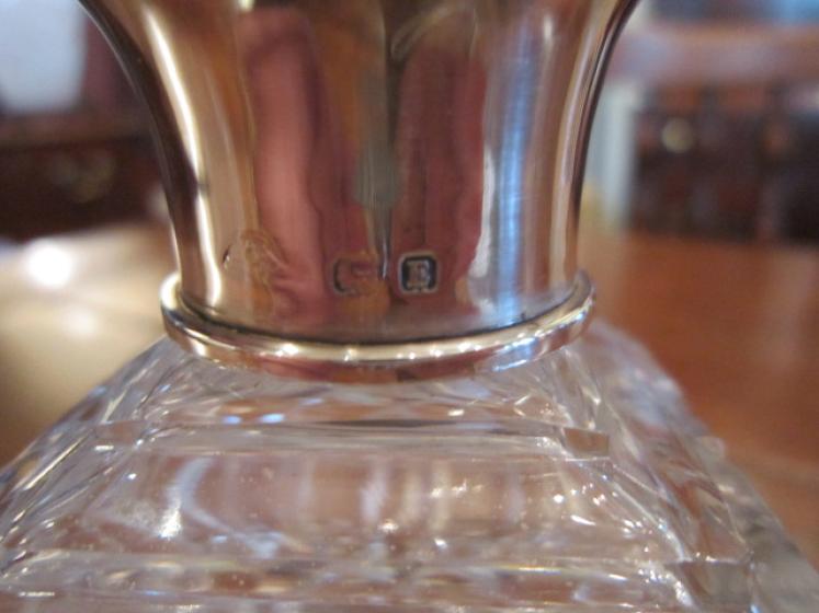 Art Deco Silver & Enamel Top Scent Bottle - Image 4