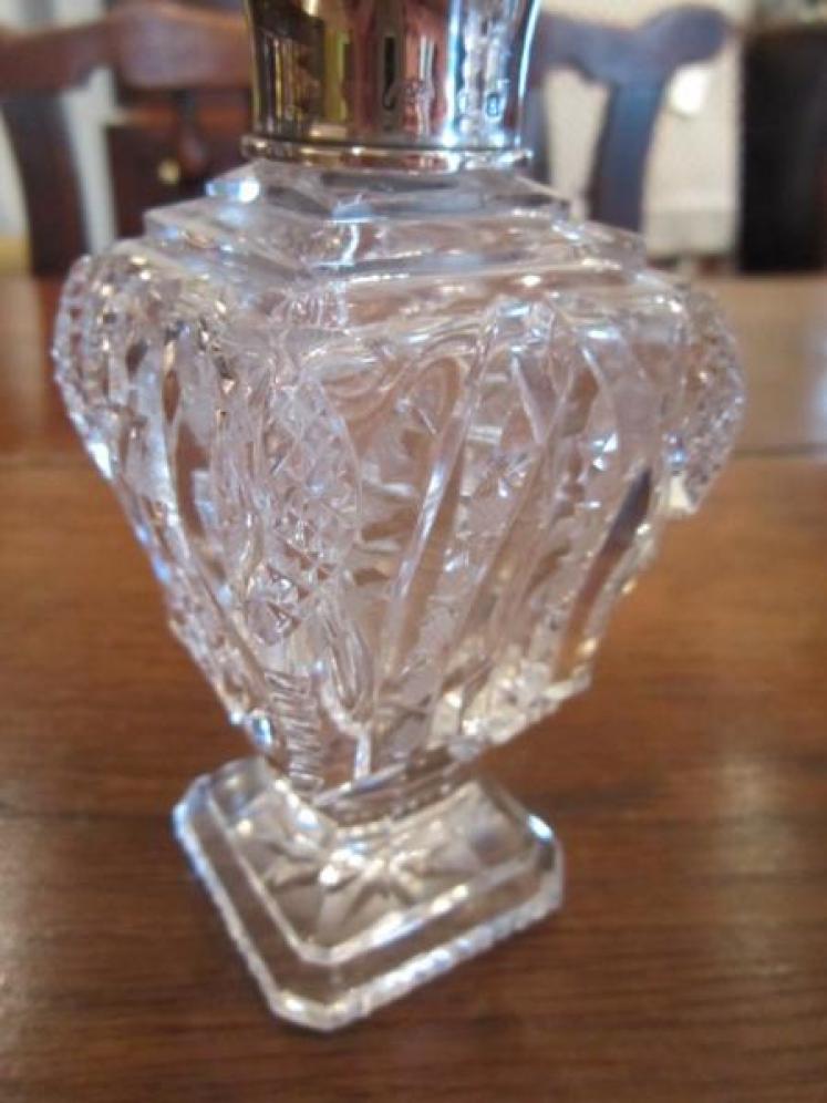 Art Deco Silver & Enamel Top Scent Bottle - Image 5