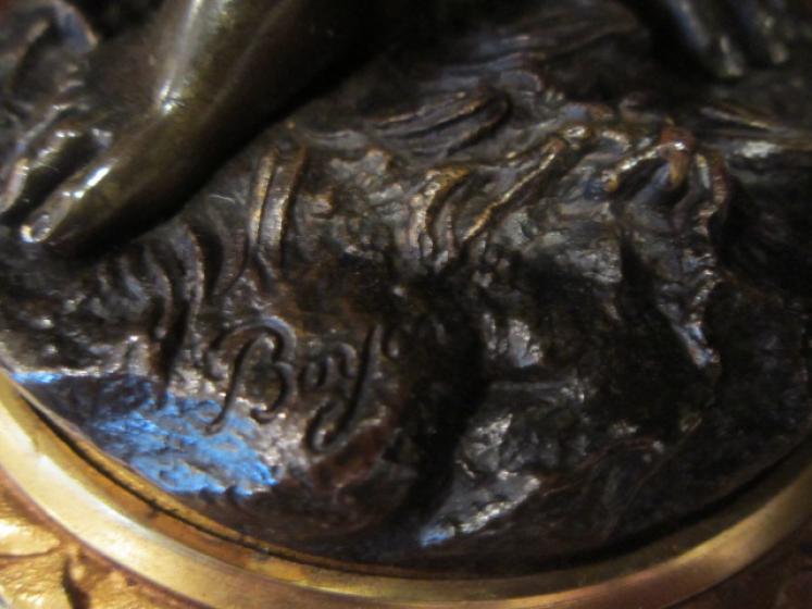 Stunning Pair of Bronze Figurine Lamps - Image 5