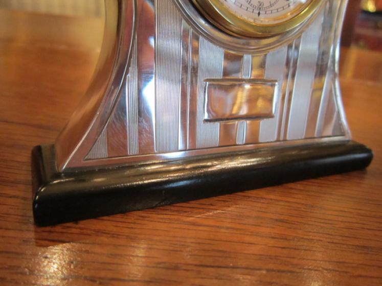 Pretty Art Deco Silver Mantel Clock - Image 3