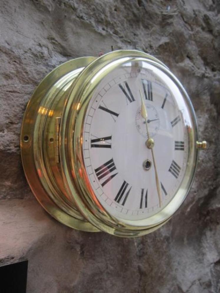 Superb Victorian Brass Convex Ships Clock - Image 1