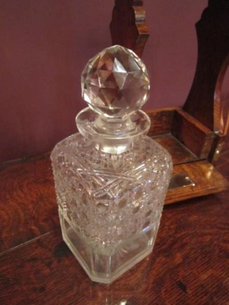 Rare Victorian Single Bottle Tantalus - Image 3