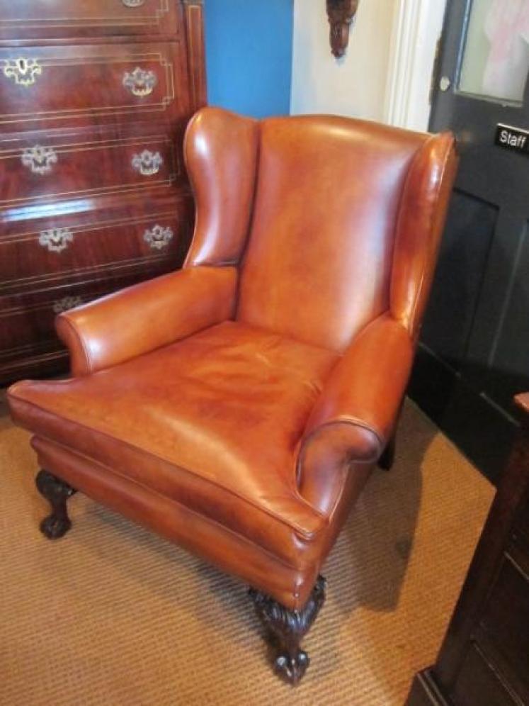 Superb Victorian Leather Wing Armchair - Image 1
