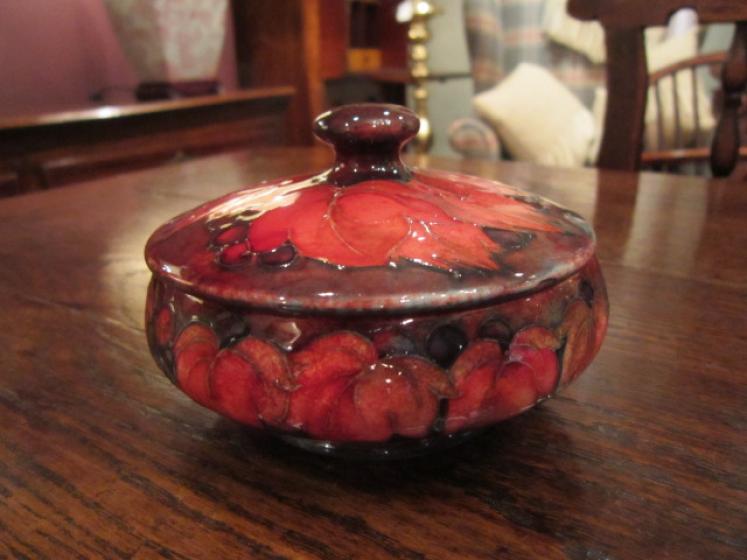 Moorcroft Leaf & Berries Flambe Lidded Dish - Image 4